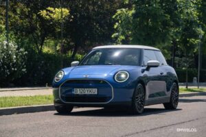 2024 MINI Cooper SE: A New Electric Experience